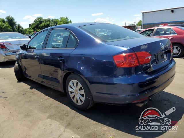 3VW2K7AJ2EM325673 2014 VOLKSWAGEN JETTA photo no. 2