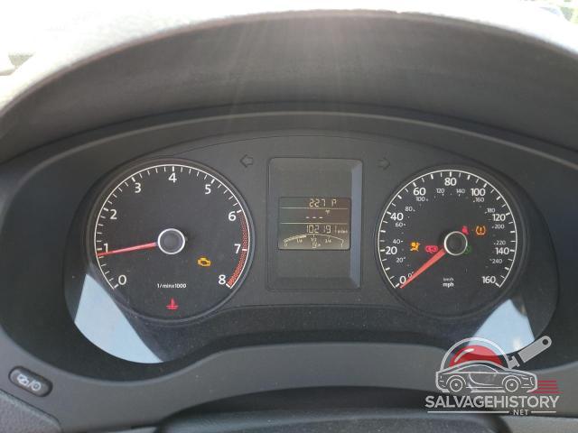 3VW2K7AJ2EM325673 2014 VOLKSWAGEN JETTA photo no. 9