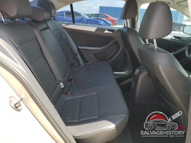 3VWD07AJ5EM278086 2014 VOLKSWAGEN JETTA photo no. 10