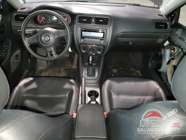 3VWD17AJ7EM241800 2014 VOLKSWAGEN JETTA photo no. 8