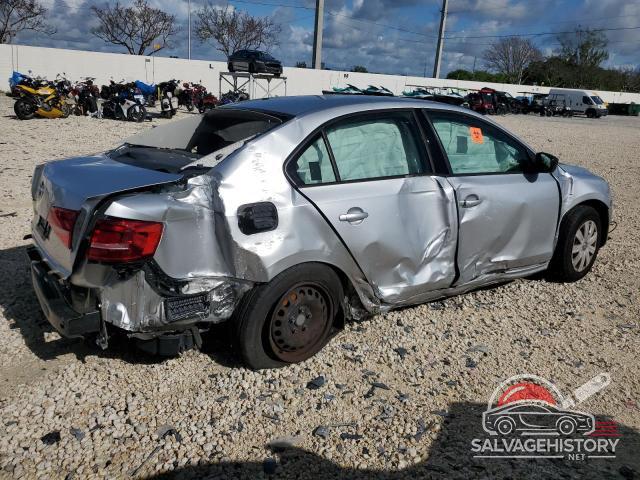 3VW2K7AJ5FM405065 2015 VOLKSWAGEN JETTA photo no. 3