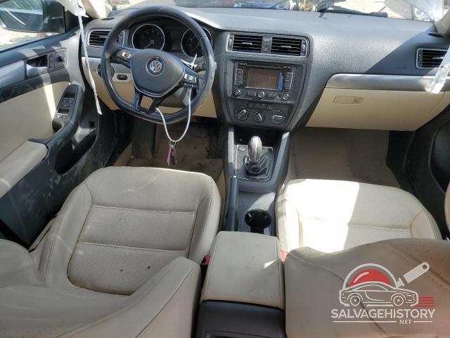 3VWD07AJ0FM214927 2015 VOLKSWAGEN JETTA photo no. 8