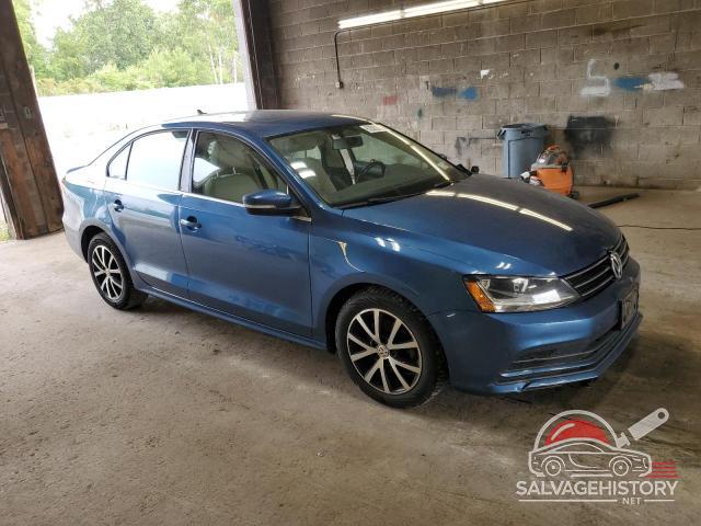 3VWDB7AJ2HM411076 2017 VOLKSWAGEN JETTA photo no. 4