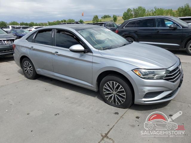 3VWCB7BU3LM046694 2020 VOLKSWAGEN JETTA photo no. 4