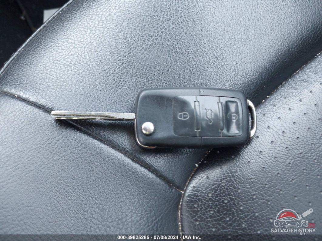 3VWPW31C89M512796 2009 VOLKSWAGEN NEW BEETLE photo no. 11