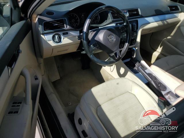 1VWBM7A3XDC010857 2013 VOLKSWAGEN PASSAT photo no. 8