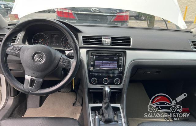 1VWBP7A34DC095573 2013 VOLKSWAGEN PASSAT photo no. 9