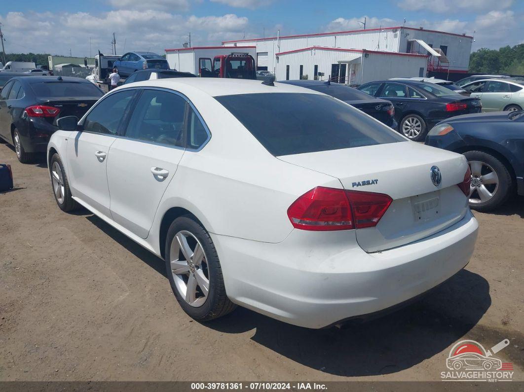 1VWAT7A38EC044862 2014 VOLKSWAGEN PASSAT photo no. 3