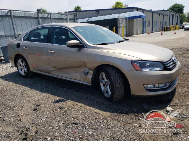 1VWAS7A3XFC083134 2015 VOLKSWAGEN PASSAT photo no. 4