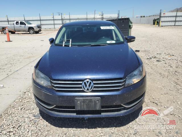 1VWAT7A33FC044592 2015 VOLKSWAGEN PASSAT photo no. 5