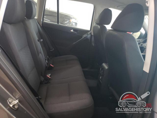 WVGBV7AX2CW000285 2012 VOLKSWAGEN TIGUAN photo no. 10