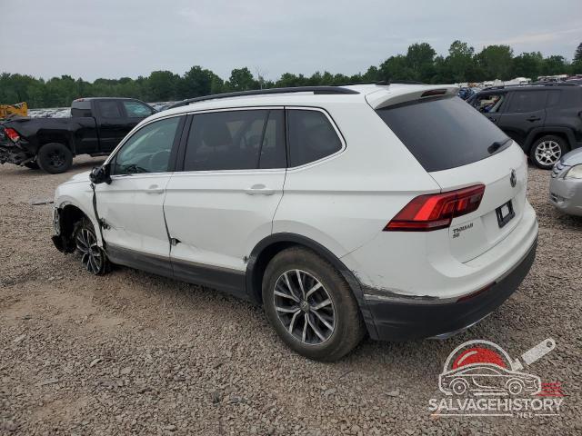 3VV2B7AX6LM058060 2020 VOLKSWAGEN TIGUAN photo no. 2