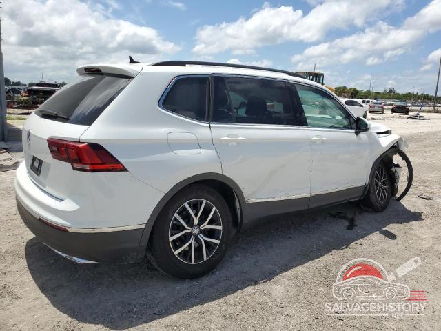 3VV3B7AXXMM009840 2021 VOLKSWAGEN TIGUAN photo no. 3