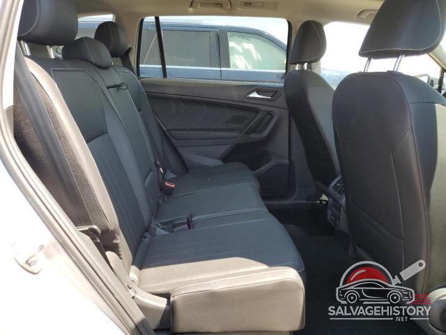 3VVMB7AX2PM032229 2023 VOLKSWAGEN TIGUAN photo no. 10