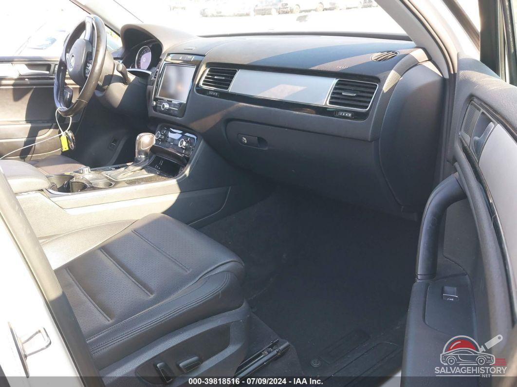 WVGFF9BP3BD006356 2011 VOLKSWAGEN TOUAREG photo no. 5