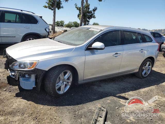 YV1612SDXF1208709 2015 VOLVO V60 photo no. 5