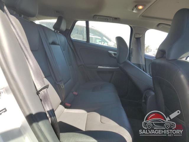 YV1612SDXF1208709 2015 VOLVO V60 photo no. 10