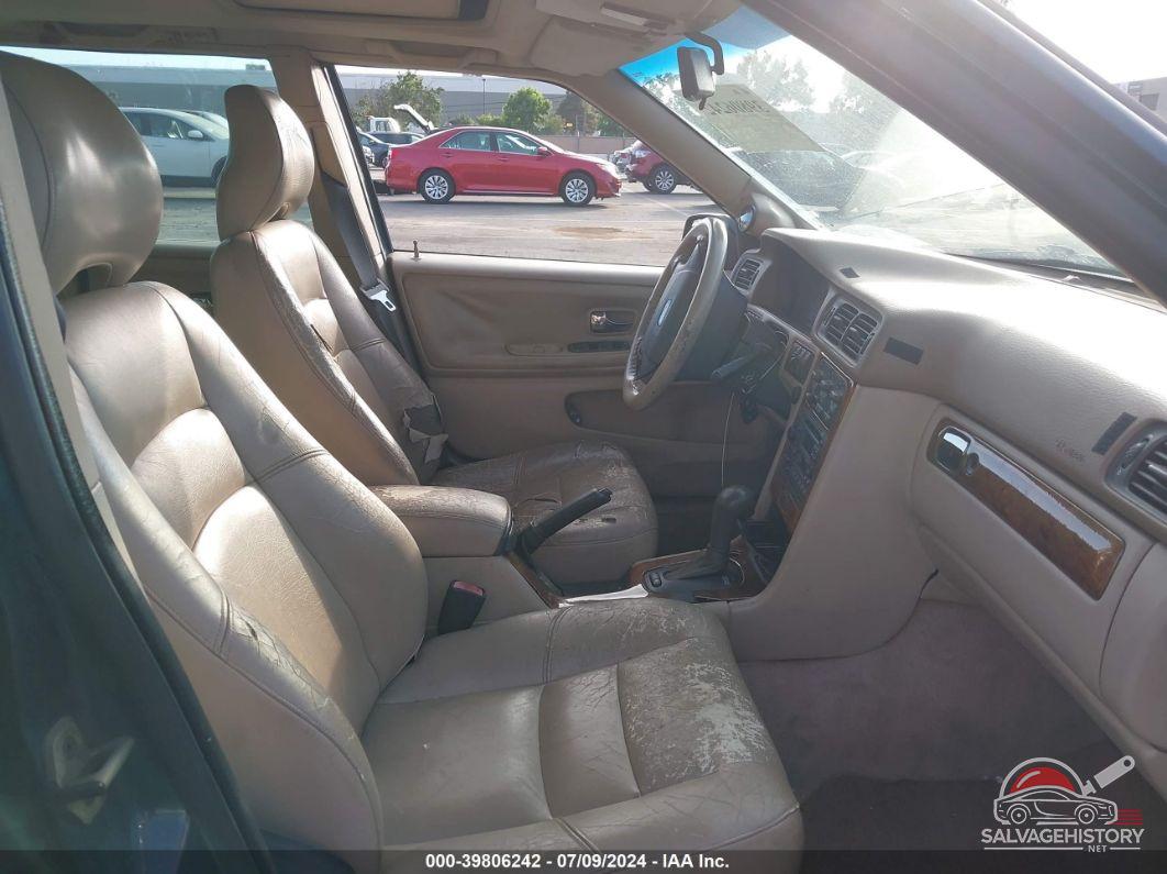 YV1LW5346W2370769 1998 VOLVO V70 photo no. 5