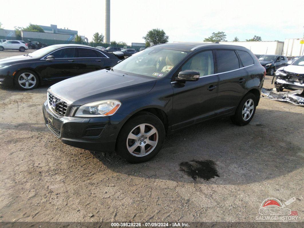 YV4952DL8C2337790 2012 VOLVO XC60 photo no. 2