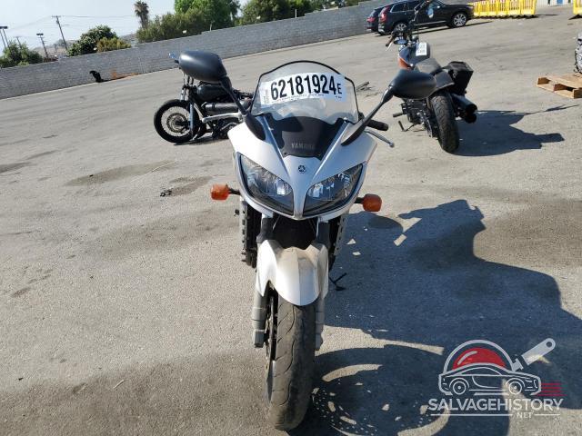JYARN07Y82A000440 2002 YAMAHA FZS10 photo no. 2
