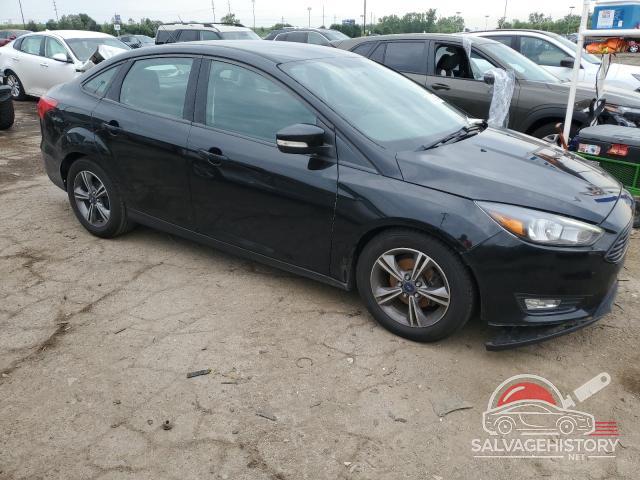 1FADP3F23JL258378 2018 FORD FOCUS photo no. 4