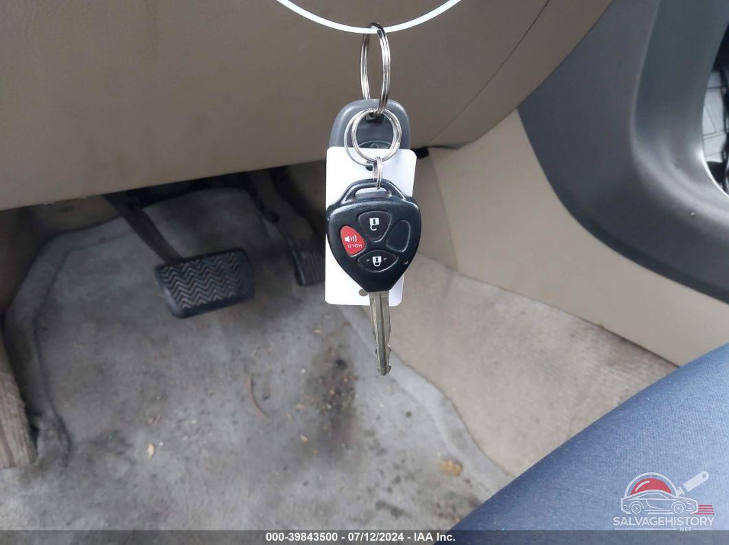 2T3ZF4DV4AW040615 2010 TOYOTA RAV4 photo no. 11