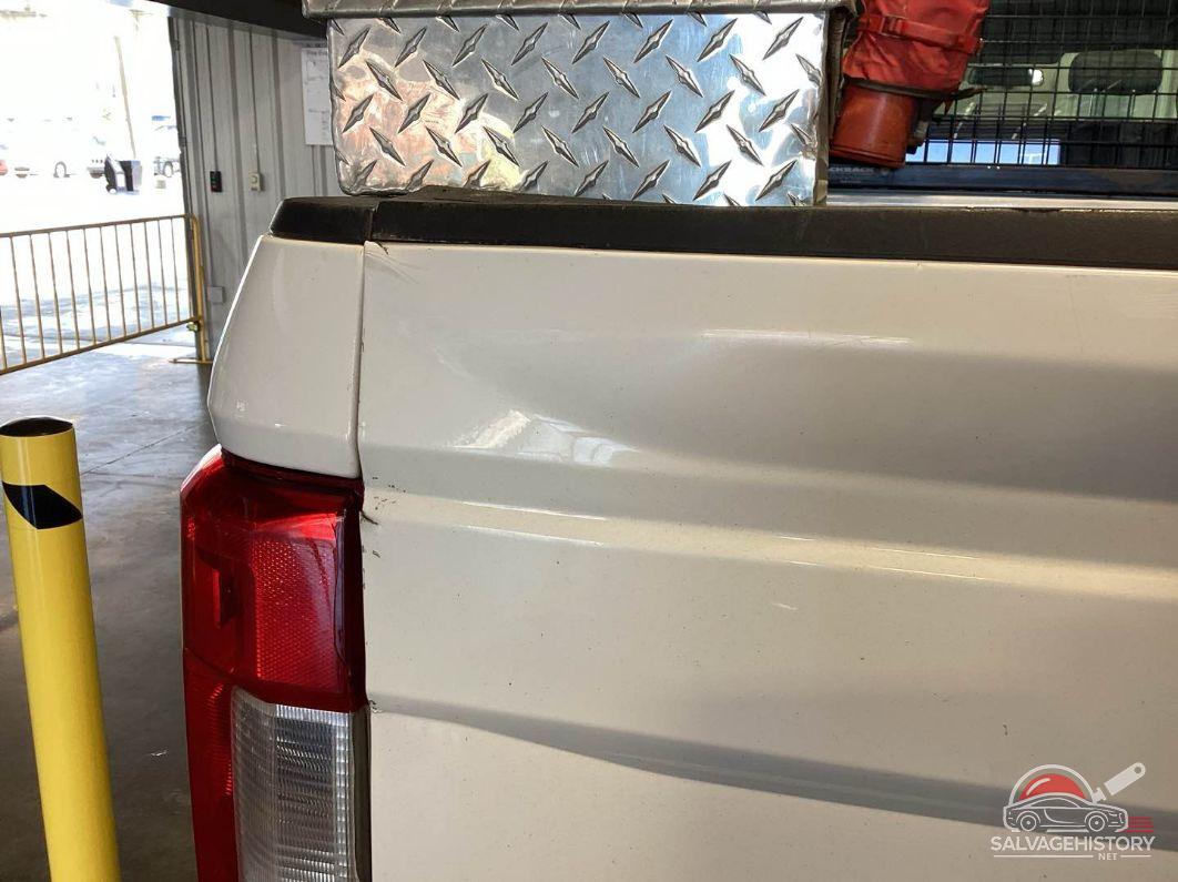 1FT7X2B6XHEF20387 2017 FORD F-250 photo no. 2