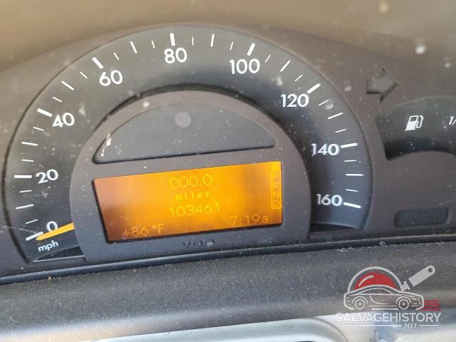 WDBRF64J71F057644 2001 MERCEDES-BENZ C-CLASS photo no. 9