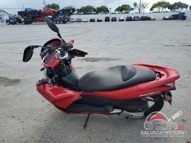 MLHKF1219D5007103 2013 HONDA PCX photo no. 3