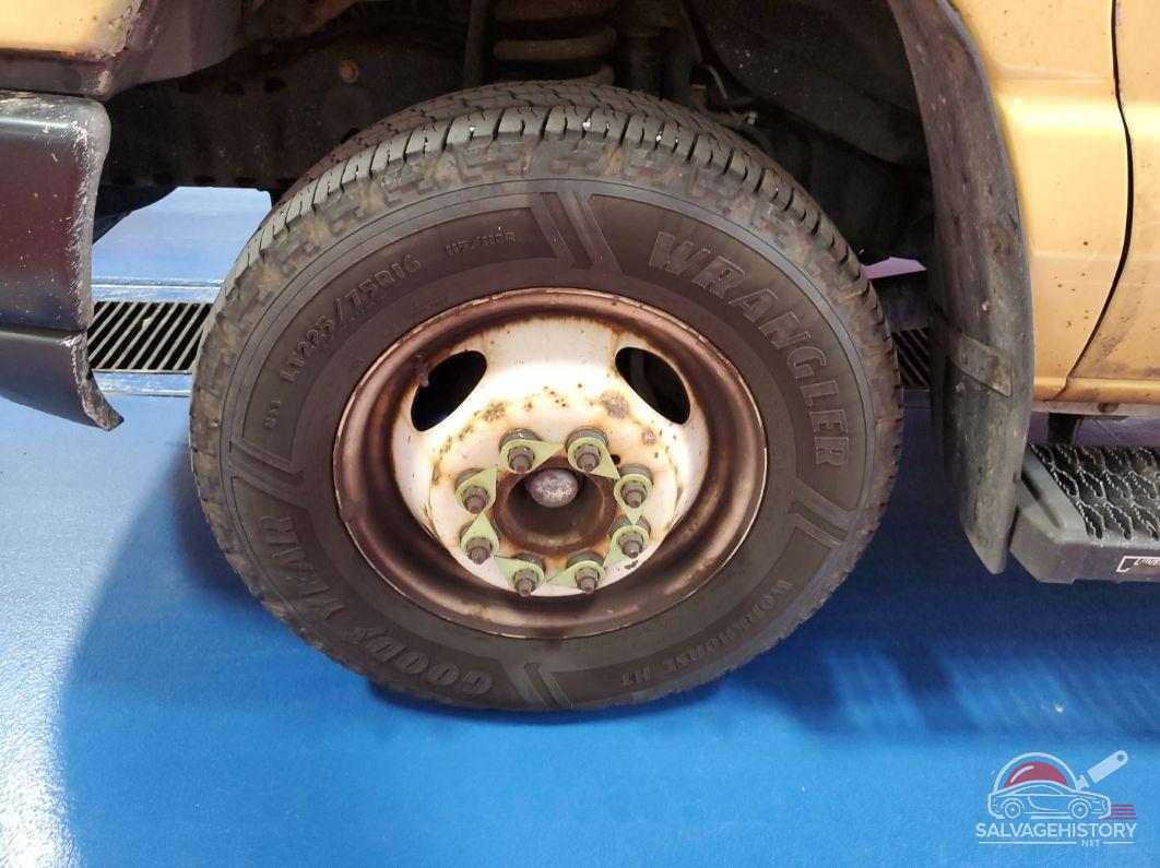 1FDXE4FS3HDC69044 2017 FORD ECONOLINE photo no. 4