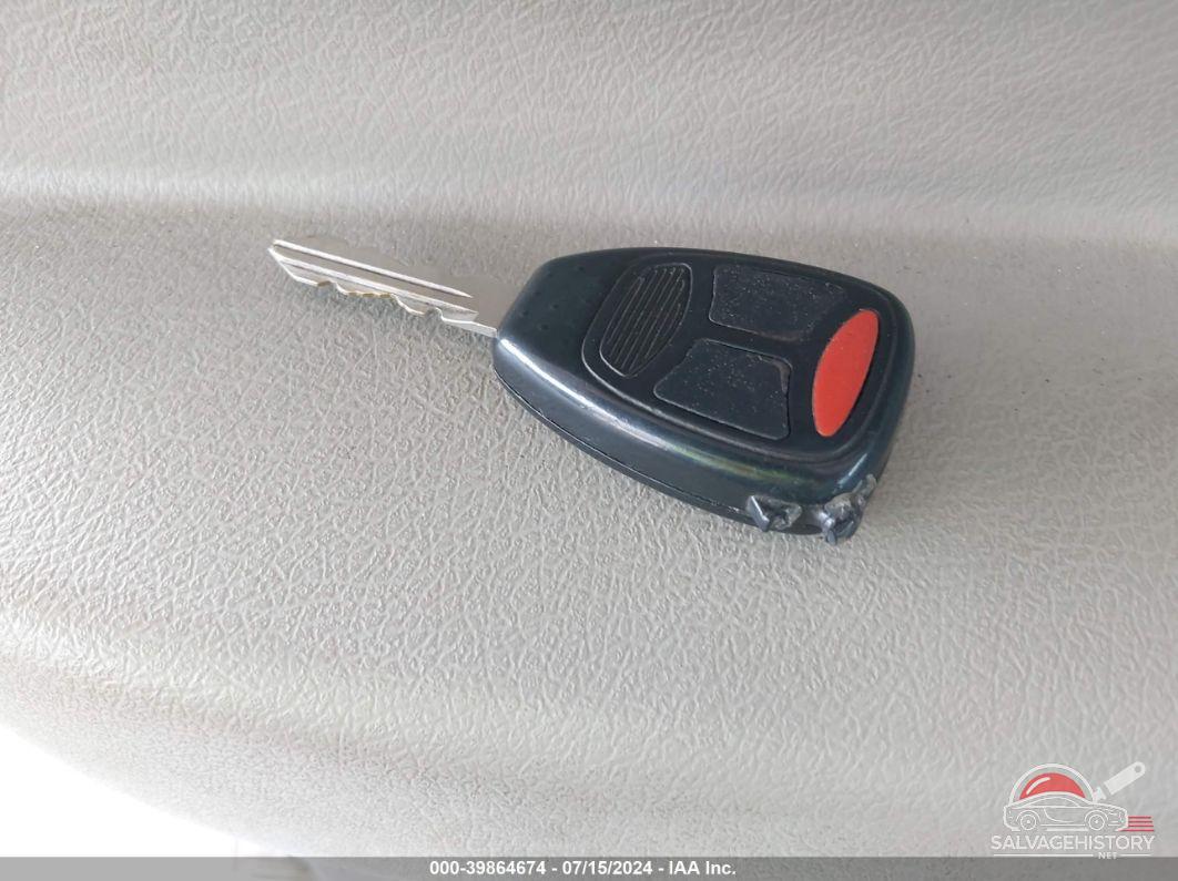 1D4HD58D14F208020 2004 DODGE DURANGO photo no. 11