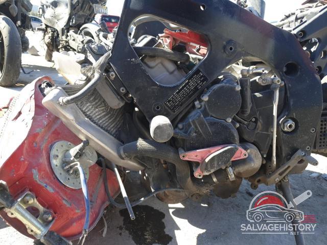 JS1GN7DA672104917 2007 SUZUKI GSXR600 photo no. 8