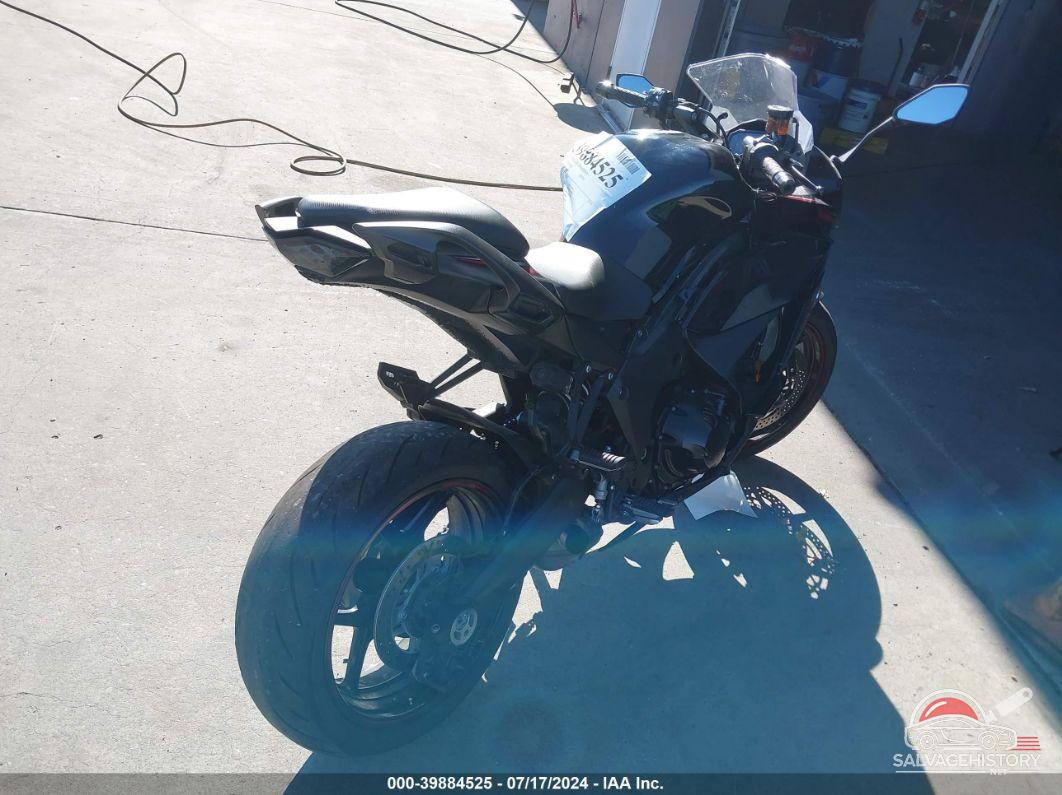 JKBZXVK14NA024184 2022 KAWASAKI ZX1002 photo no. 4