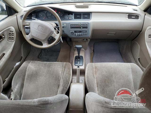 JHMEG8650NS010301 1992 HONDA CIVIC photo no. 8