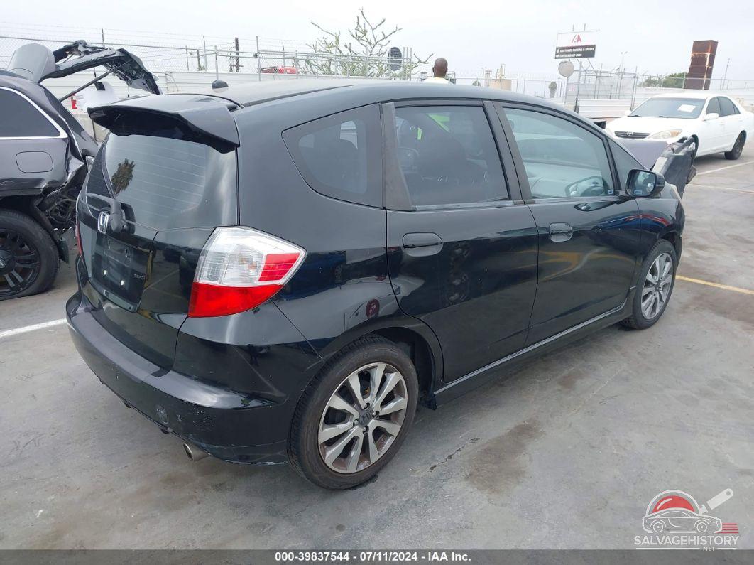 JHMGE8H52DC046334 2013 HONDA FIT photo no. 4
