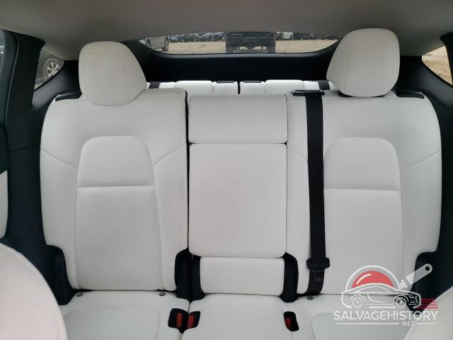 5YJYGAEE3MF144450 2021 TESLA MODEL Y photo no. 10