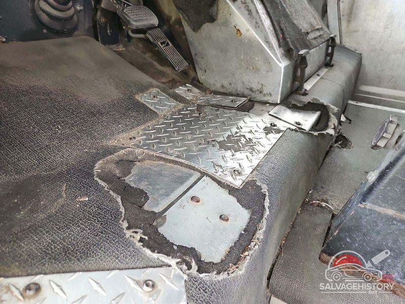 4UZAANBW31CH53004 2001 FREIGHTLINER CHASSIS photo no. 5