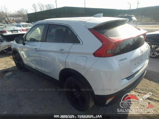JA4AT4AA0JZ045229 2018 MITSUBISHI ECLIPSE CROSS photo no. 3