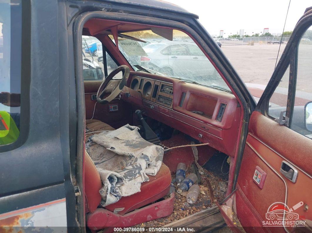 1FMCU14T7JUD96588 1988 FORD BRONCO II photo no. 5