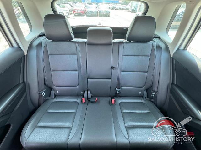 WVGAV7AX2FW591945 2015 VOLKSWAGEN TIGUAN photo no. 10