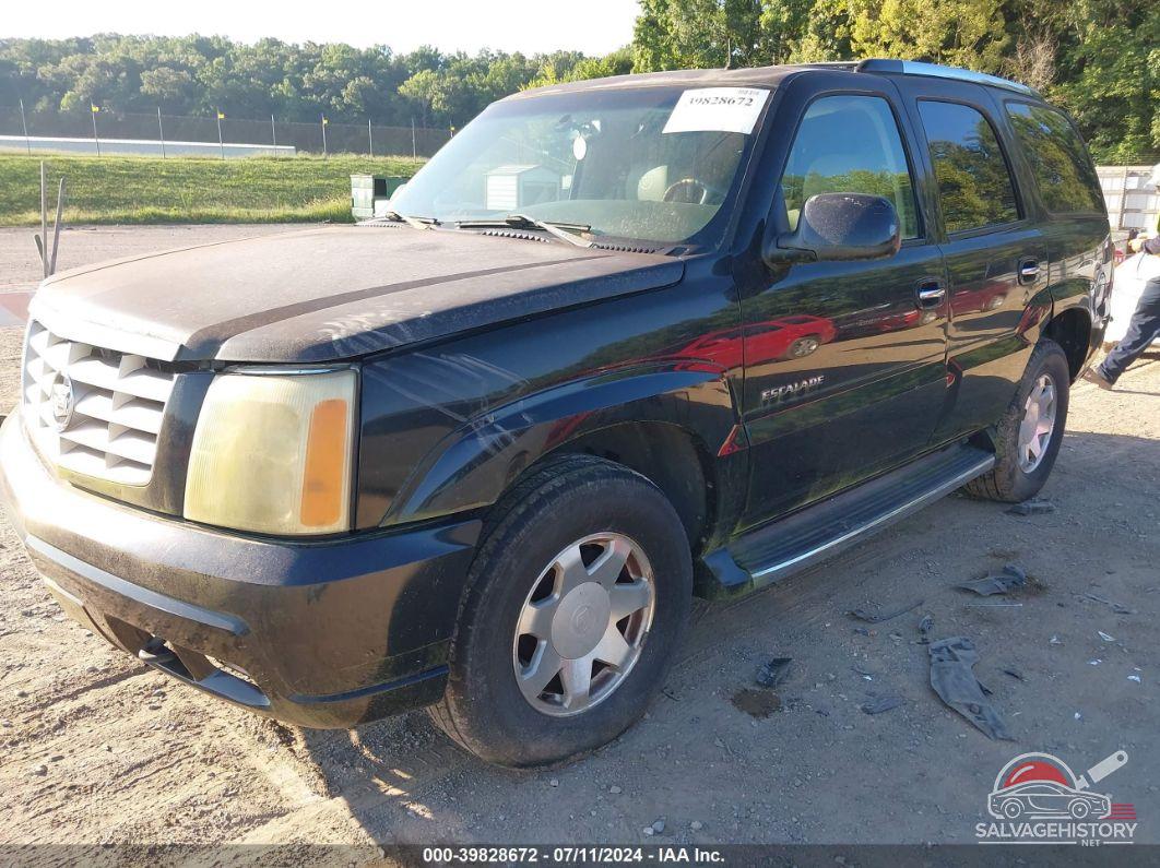 1GYEK63N32R140420 2002 CADILLAC ESCALADE photo no. 2