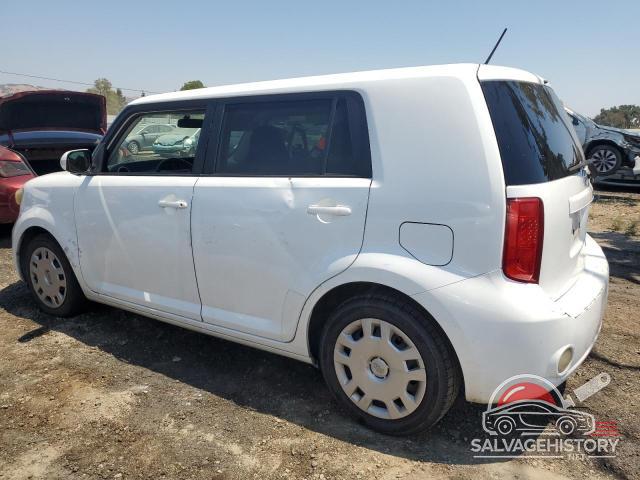 JTLZE4FE4A1107295 2010 TOYOTA SCION photo no. 2