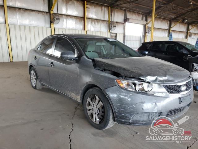 KNAFU4A22D5739169 2013 KIA FORTE photo no. 4