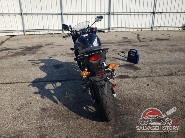 MLHPC446XF5201540 2015 HONDA CBR CYCLE photo no. 4