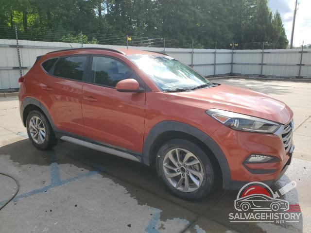 KM8J33A41HU396132 2017 HYUNDAI TUCSON photo no. 4
