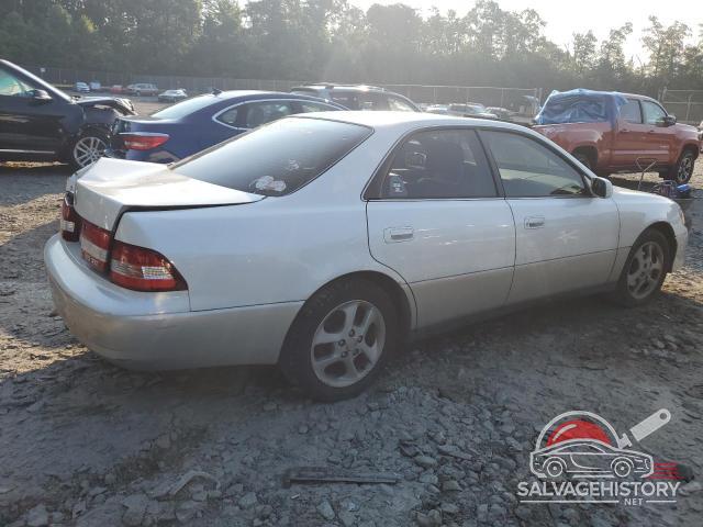 JT8BF28G215109955 2001 LEXUS ES300 photo no. 3