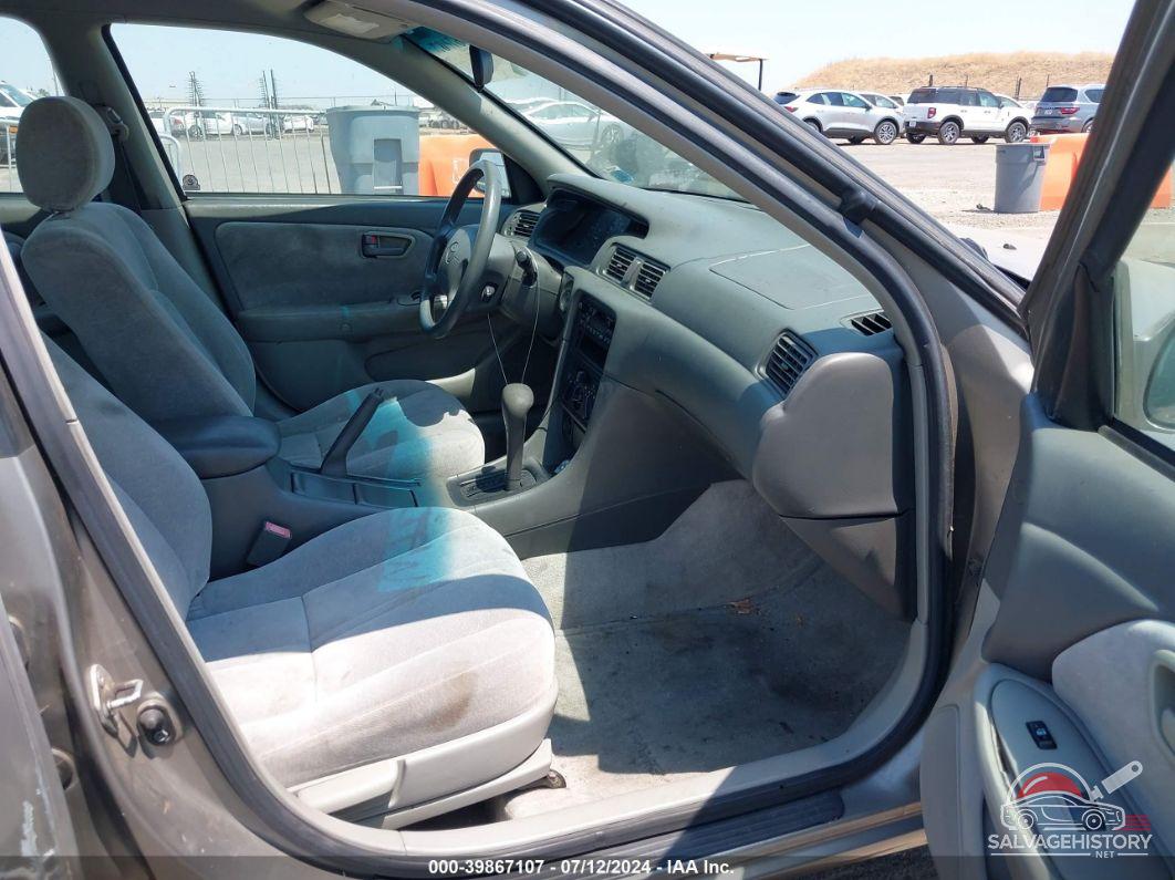 4T1BG22K1WU310377 1998 TOYOTA CAMRY photo no. 5