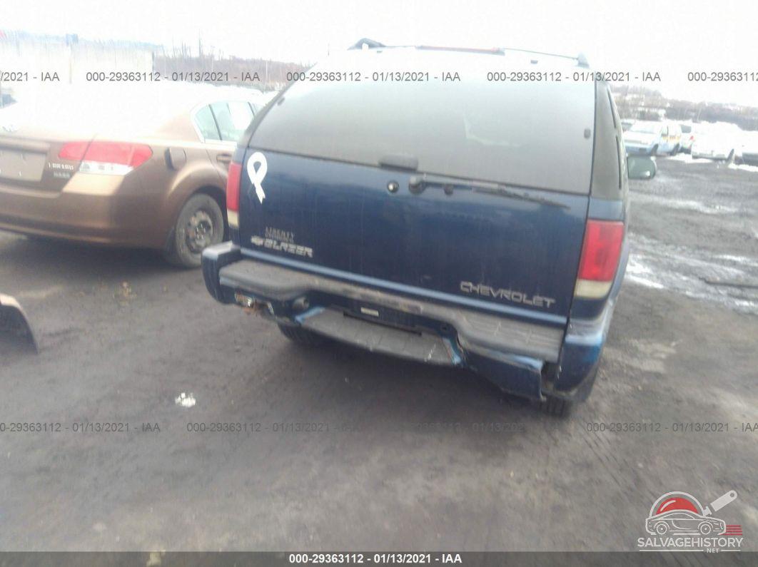 1GNCT18W7YK295656 2000 CHEVROLET BLAZER photo no. 6