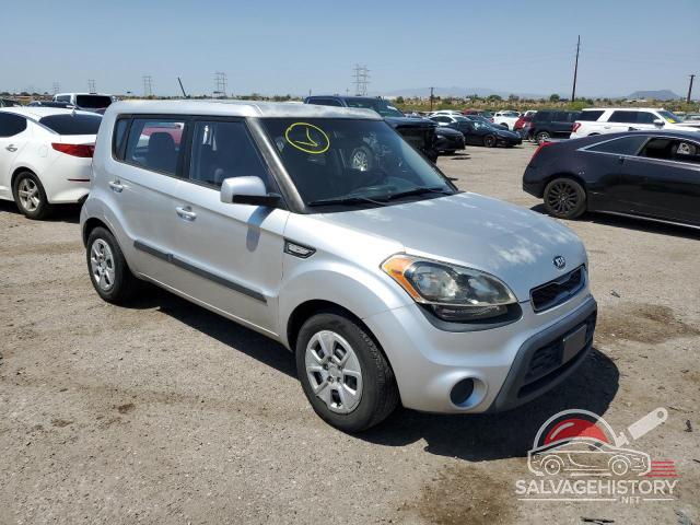 KNDJT2A59D7489044 2013 KIA SOUL photo no. 4