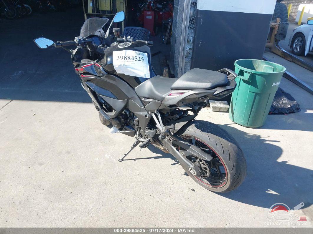 JKBZXVK14NA024184 2022 KAWASAKI ZX1002 photo no. 3
